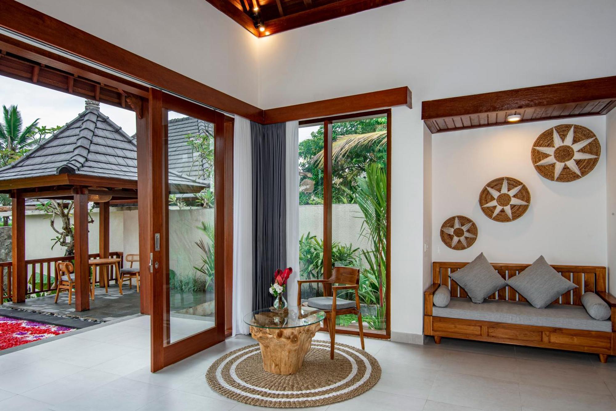 טגלאלאנג Dewi Kunti Villa מראה חיצוני תמונה