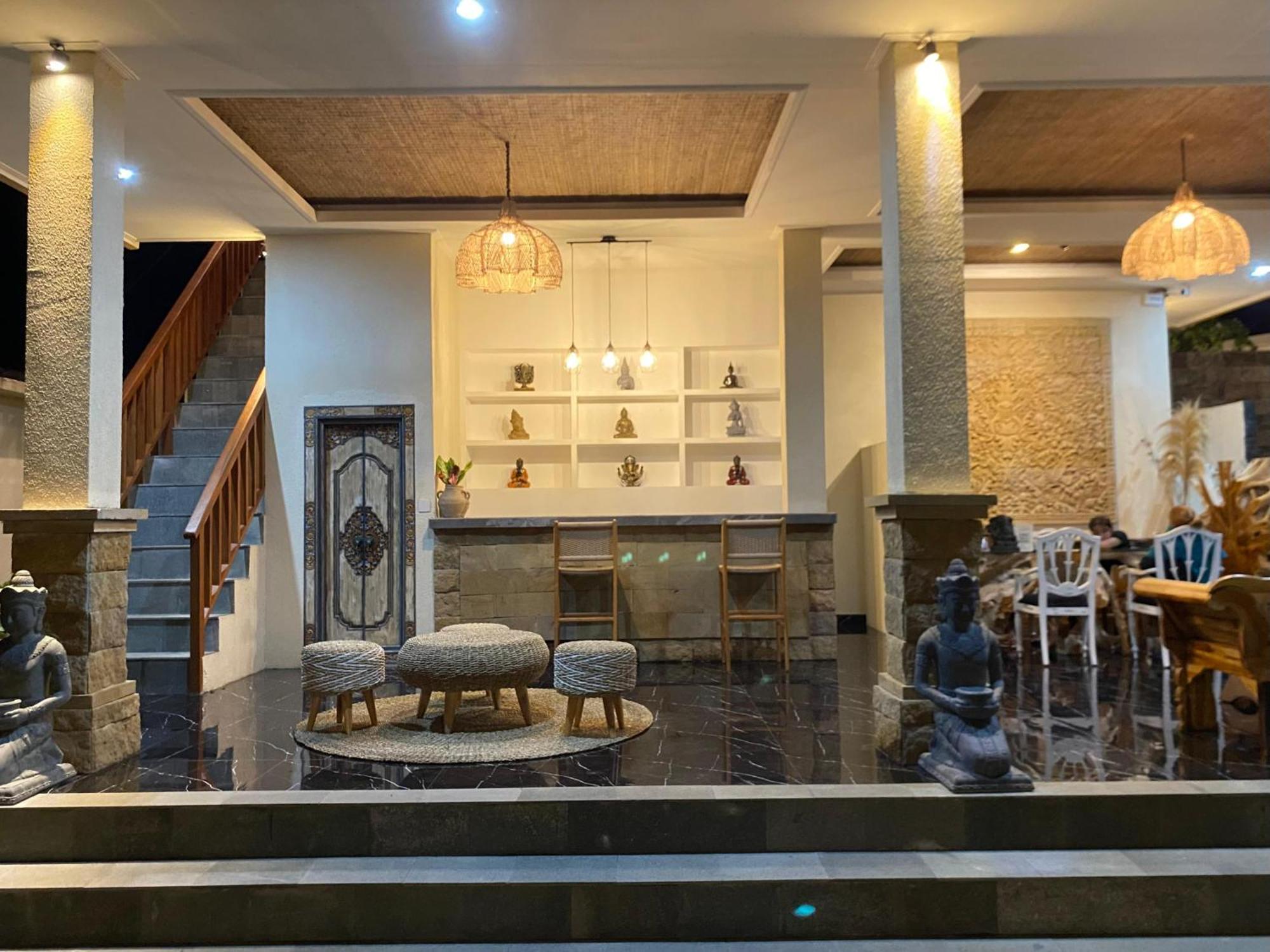 טגלאלאנג Dewi Kunti Villa מראה חיצוני תמונה