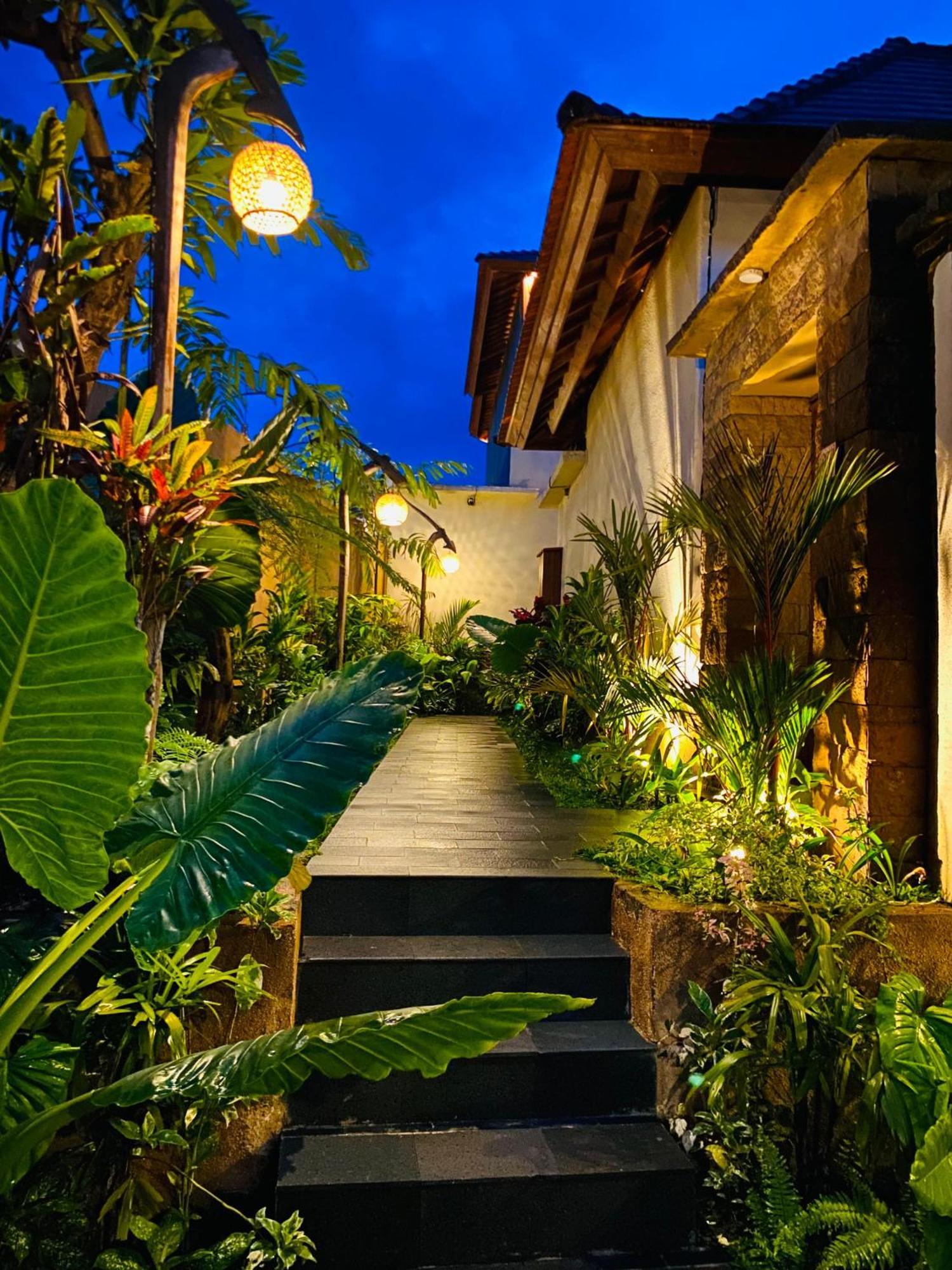 טגלאלאנג Dewi Kunti Villa מראה חיצוני תמונה