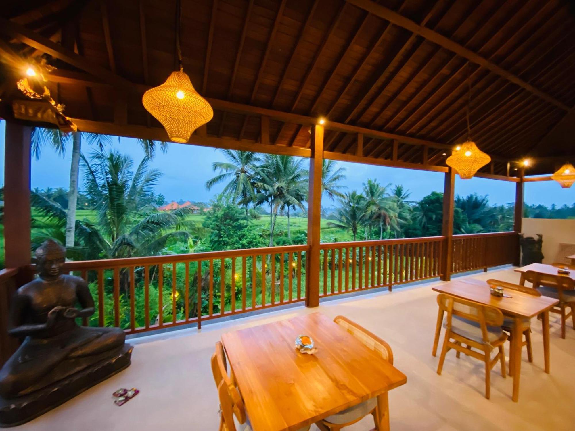 טגלאלאנג Dewi Kunti Villa מראה חיצוני תמונה